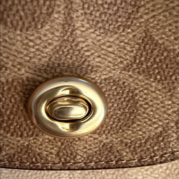 Coach Mini Cross Body Bag in Brown and Cream with Gold Chain - Picture 4 of 10